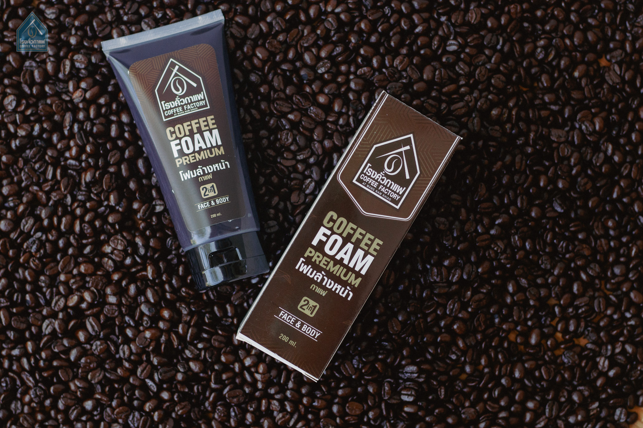 โฟมสครับหน้ากาแฟ COFFEE FACTORY Premium Scrub Coffee Foam 200ML. (Face & Body)